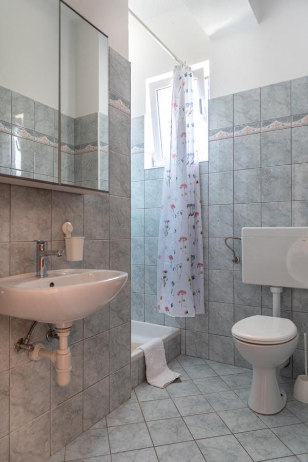 Rasin Apartments Pakostane Ngoại thất bức ảnh