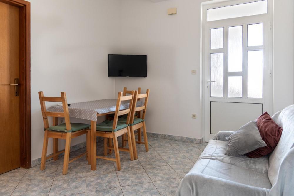 Rasin Apartments Pakostane Ngoại thất bức ảnh
